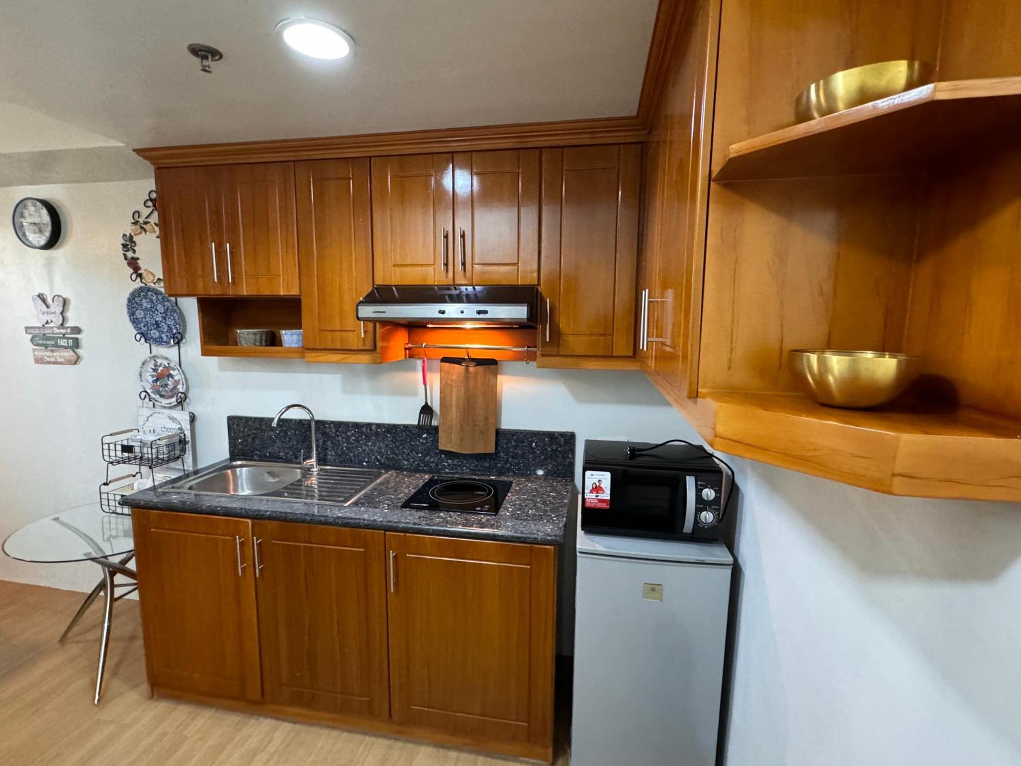 Cozyvilla At Pine Suites Tagaytay 2Br Or Studio With Free Parking 2Br In Basement Parking And Studio In Offsite Parking Tagaytay City Εξωτερικό φωτογραφία