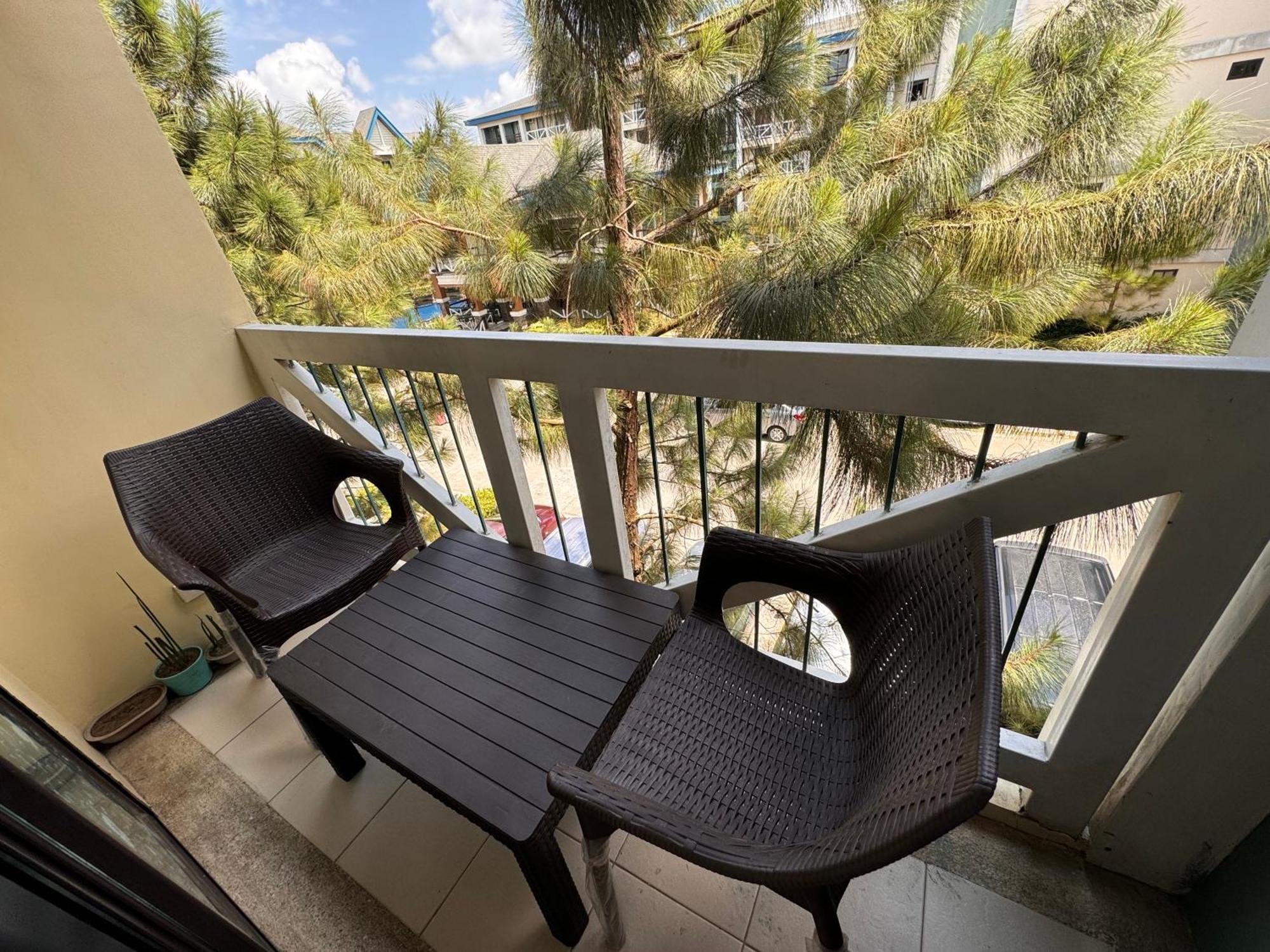 Cozyvilla At Pine Suites Tagaytay 2Br Or Studio With Free Parking 2Br In Basement Parking And Studio In Offsite Parking Tagaytay City Εξωτερικό φωτογραφία