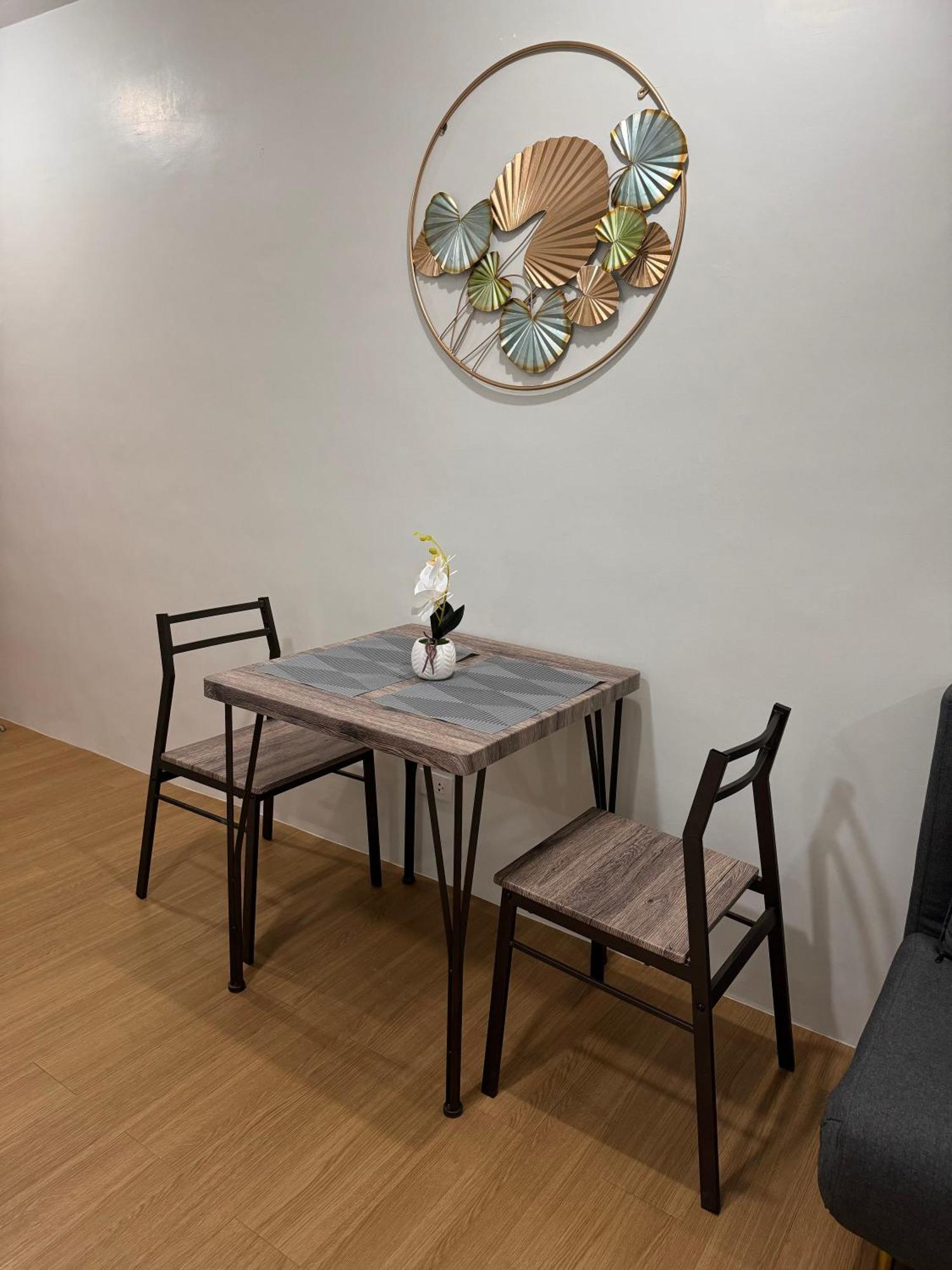 Cozyvilla At Pine Suites Tagaytay 2Br Or Studio With Free Parking 2Br In Basement Parking And Studio In Offsite Parking Tagaytay City Εξωτερικό φωτογραφία